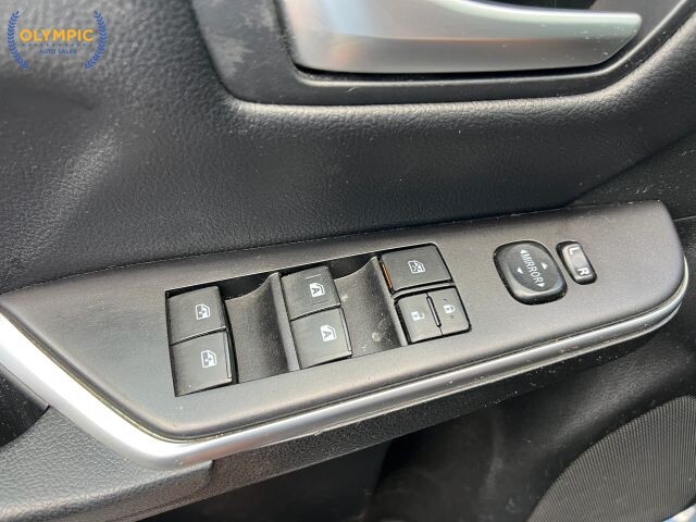 2017 Toyota Camry in Decatur, GA 30032 - 2097378 24