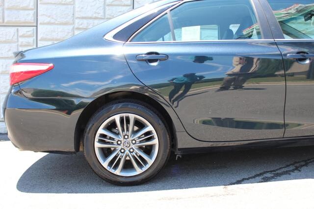 2017 Toyota Camry in Decatur, GA 30032 - 2097378 41