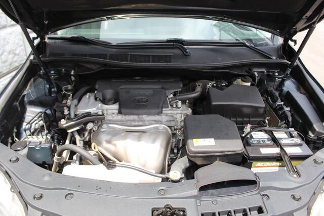 2017 Toyota Camry in Decatur, GA 30032 - 2097378 101