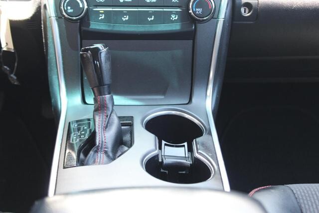 2017 Toyota Camry in Decatur, GA 30032 - 2097378 52