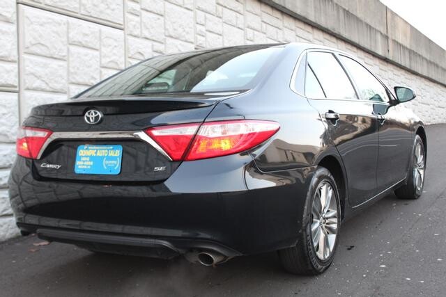 2017 Toyota Camry in Decatur, GA 30032 - 2097378 106