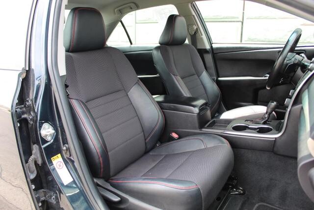 2017 Toyota Camry in Decatur, GA 30032 - 2097378 91