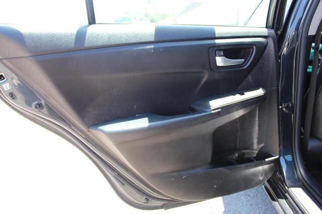 2017 Toyota Camry in Decatur, GA 30032 - 2097378 63