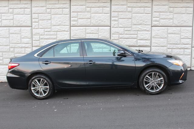 2017 Toyota Camry in Decatur, GA 30032 - 2097378 109