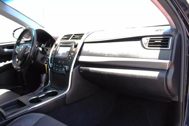 2017 Toyota Camry in Decatur, GA 30032 - 2097378 44