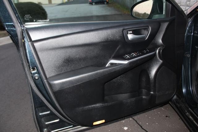 2017 Toyota Camry in Decatur, GA 30032 - 2097378 126