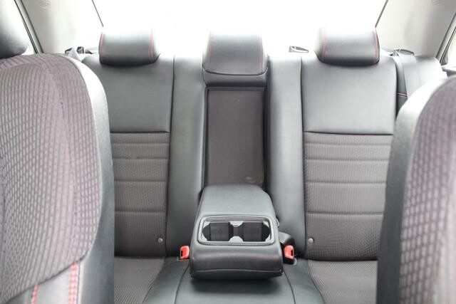 2017 Toyota Camry in Decatur, GA 30032 - 2097378 94