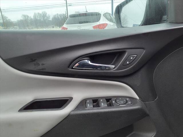2018 Chevrolet Equinox in Warren, OH 44484 - 2099674 12