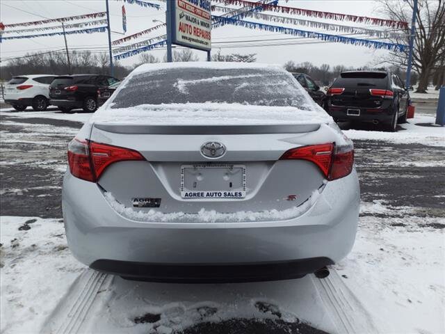 2016 Toyota Corolla in Warren, OH 44484 - 2099677 3