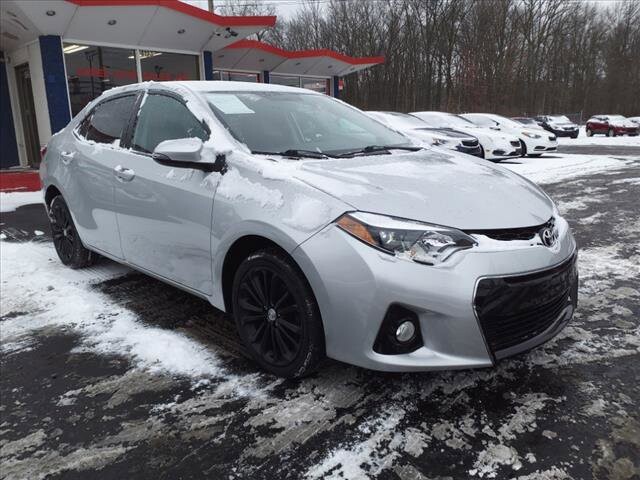 2016 Toyota Corolla in Warren, OH 44484 - 2099677 2