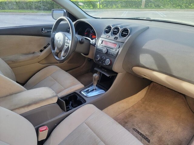 2011 Nissan Altima in Pompano Beach, FL 33064 - 2100486 10