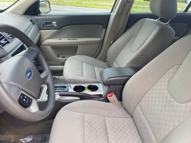 2012 Ford Fusion in Commerce, GA 30529 - 2101070 9