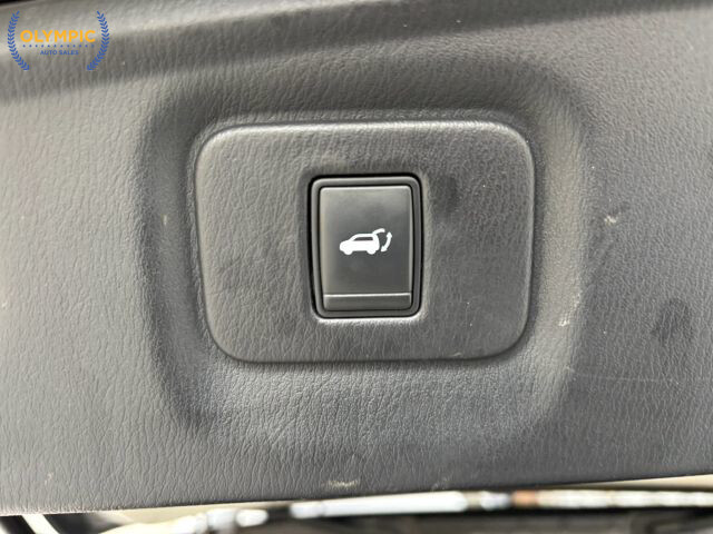 2017 INFINITI QX60 in Decatur, GA 30032 - 2104351 48