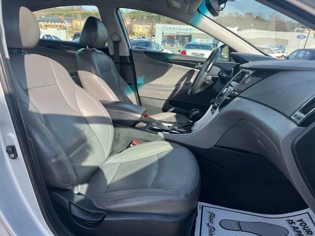 2011 Hyundai Sonata in Hickory, NC 28602-5144 - 2110158 21