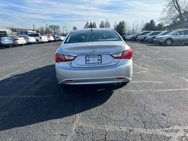 2011 Hyundai Sonata in Hickory, NC 28602-5144 - 2110158 18