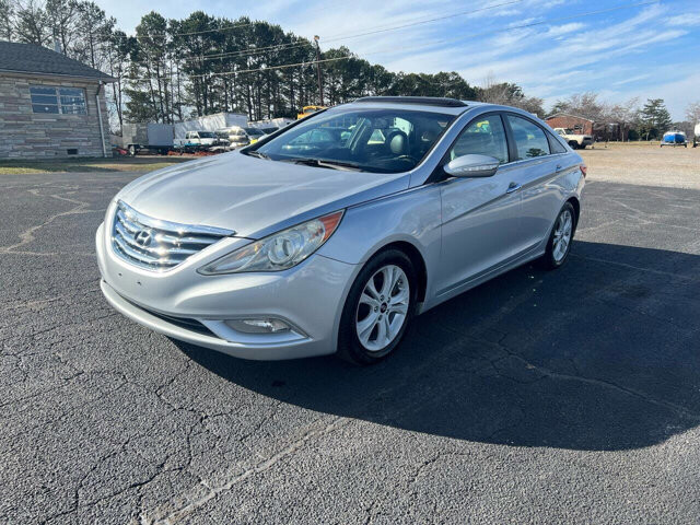 2011 Hyundai Sonata in Hickory, NC 28602-5144 - 2110158 3