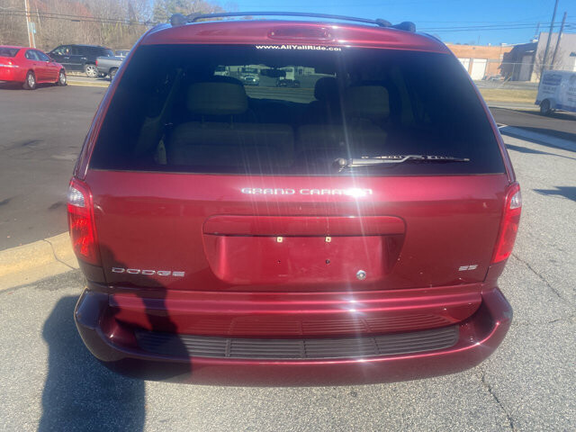 2003 Dodge Grand Caravan in Winston-Salem, NC 27105 - 2112394 4