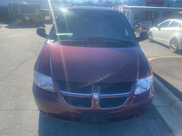 2003 Dodge Grand Caravan in Winston-Salem, NC 27105 - 2112394 2