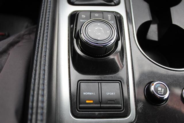 2016 Nissan Maxima in Decatur, GA 30032 - 2113251 105