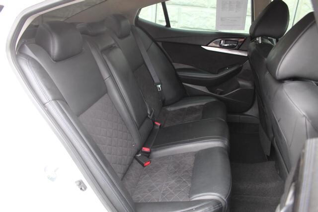 2016 Nissan Maxima in Decatur, GA 30032 - 2113251 113