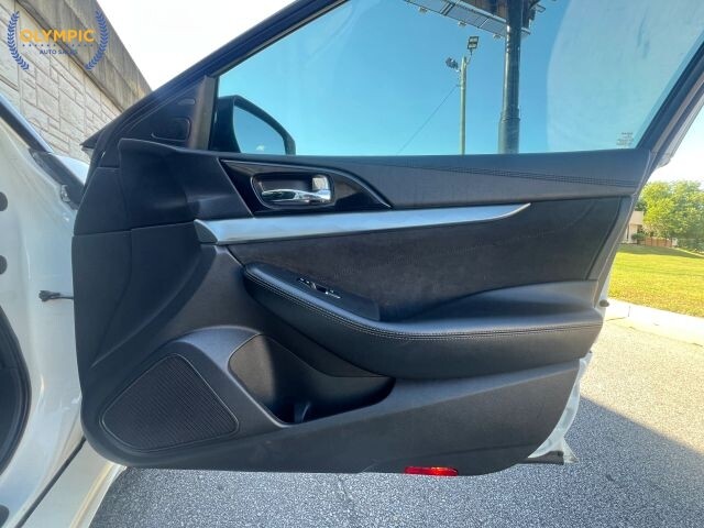 2016 Nissan Maxima in Decatur, GA 30032 - 2113251 42