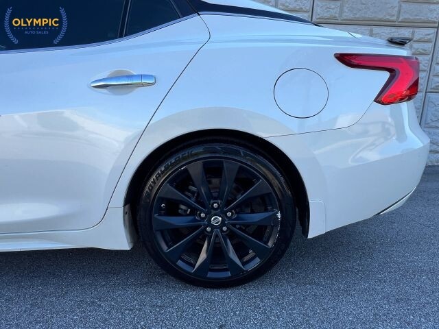 2016 Nissan Maxima in Decatur, GA 30032 - 2113251 10
