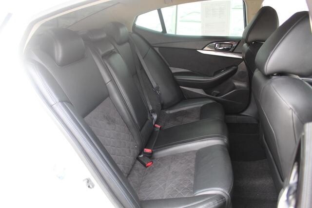 2016 Nissan Maxima in Decatur, GA 30032 - 2113251 77