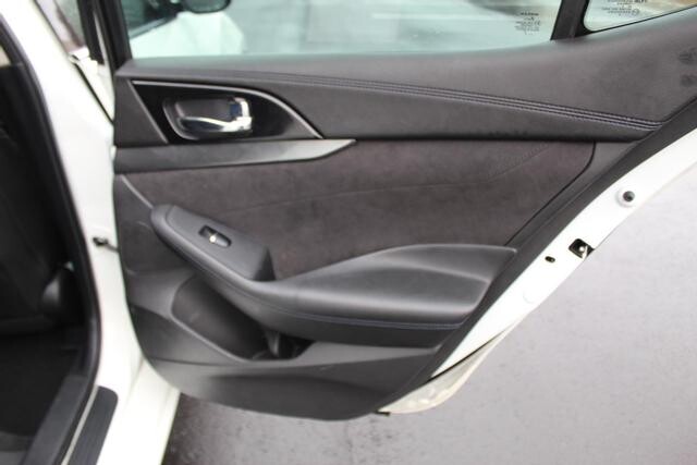 2016 Nissan Maxima in Decatur, GA 30032 - 2113251 122