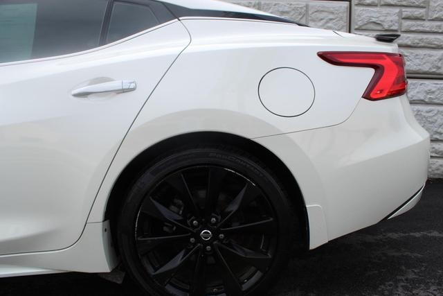 2016 Nissan Maxima in Decatur, GA 30032 - 2113251 55
