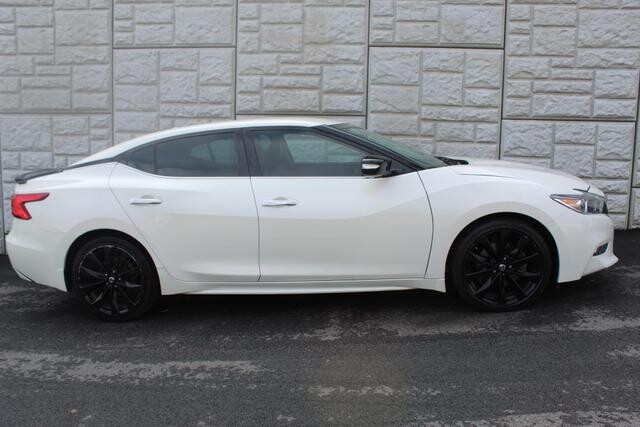 2016 Nissan Maxima in Decatur, GA 30032 - 2113251 53