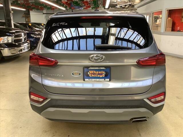 2019 Hyundai Santa Fe in Chicago, IL 60659 - 2113577 4