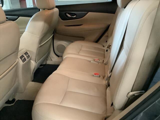 2015 Nissan Rogue in Chicago, IL 60659 - 2113579 16