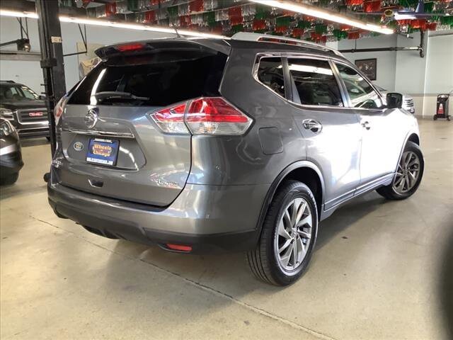 2015 Nissan Rogue in Chicago, IL 60659 - 2113579 5