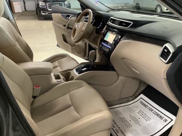2015 Nissan Rogue in Chicago, IL 60659 - 2113579 19