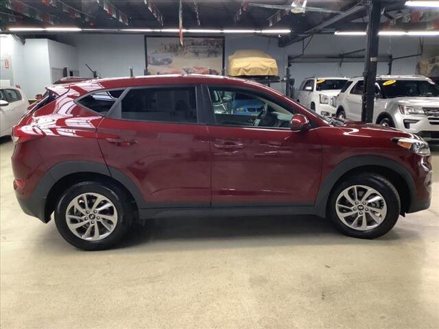 2018 Hyundai Tucson in Chicago, IL 60659 - 2113597 33