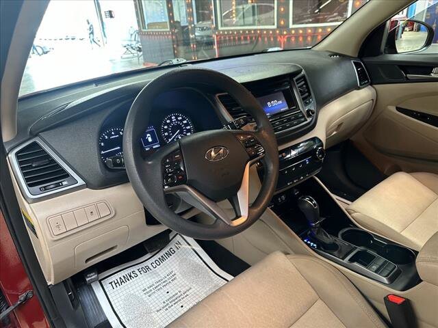 2018 Hyundai Tucson in Chicago, IL 60659 - 2113597 11