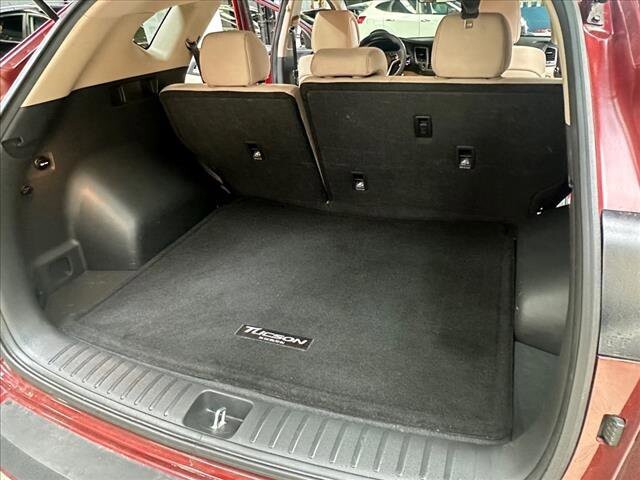 2018 Hyundai Tucson in Chicago, IL 60659 - 2113597 26