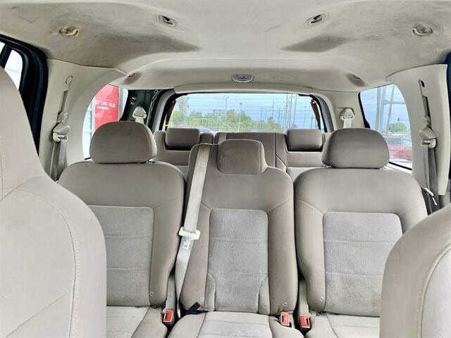 2004 Ford Expedition in Hudson, FL 34669 - 2114464 17