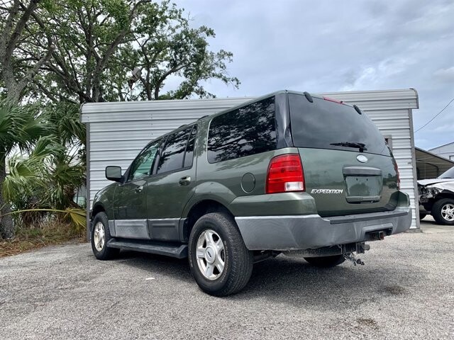 2004 Ford Expedition in Hudson, FL 34669 - 2114464 6