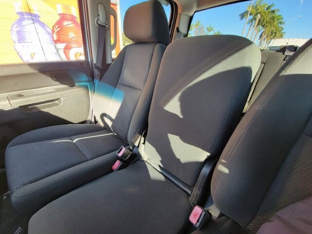 2014 GMC Sierra 2500 in Pompano Beach, FL 33064 - 2114696 11