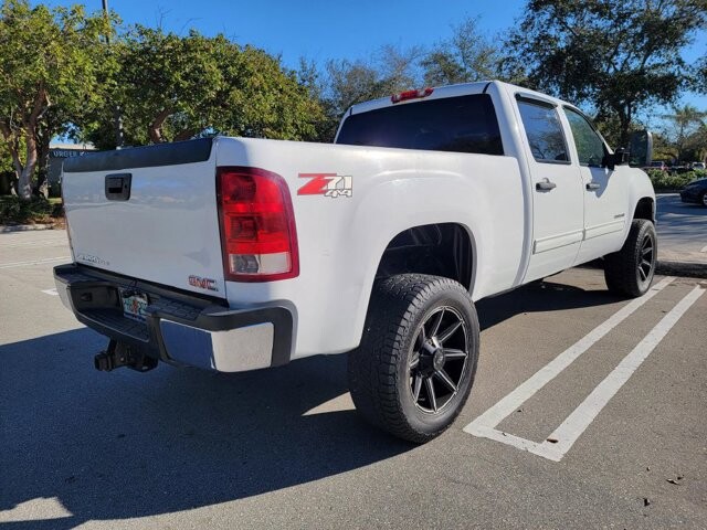 2014 GMC Sierra 2500 in Pompano Beach, FL 33064 - 2114696 10