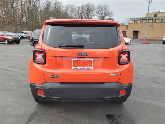 2015 Jeep Renegade in Warren, OH 44484 - 2116355 4