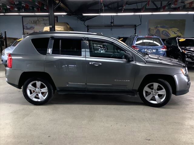 2011 Jeep Compass in Chicago, IL 60659 - 2116917 24