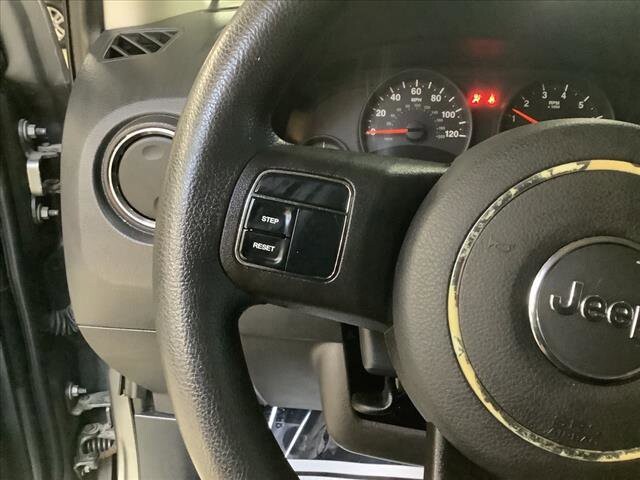 2011 Jeep Compass in Chicago, IL 60659 - 2116917 11