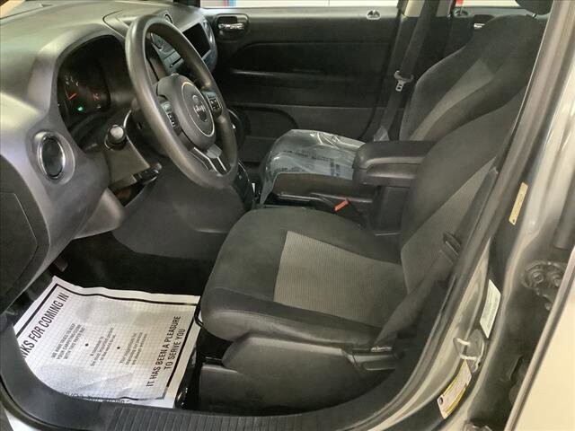 2011 Jeep Compass in Chicago, IL 60659 - 2116917 10