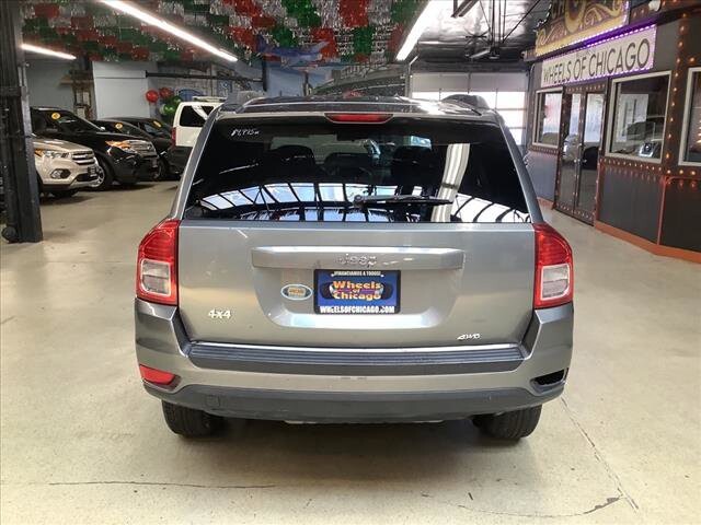 2011 Jeep Compass in Chicago, IL 60659 - 2116917 4