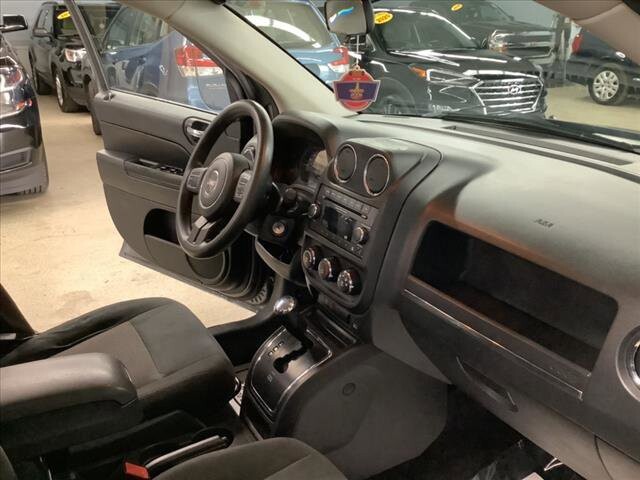 2011 Jeep Compass in Chicago, IL 60659 - 2116917 39