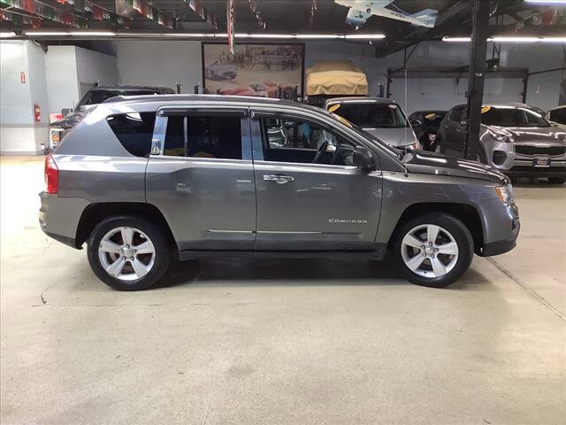 2011 Jeep Compass in Chicago, IL 60659 - 2116917 6