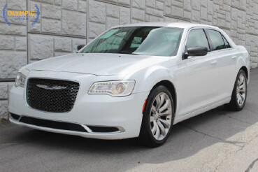 2018 Chrysler 300 in Decatur, GA 30032