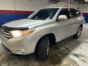 2011 Toyota Highlander in Woodford, VA 22580